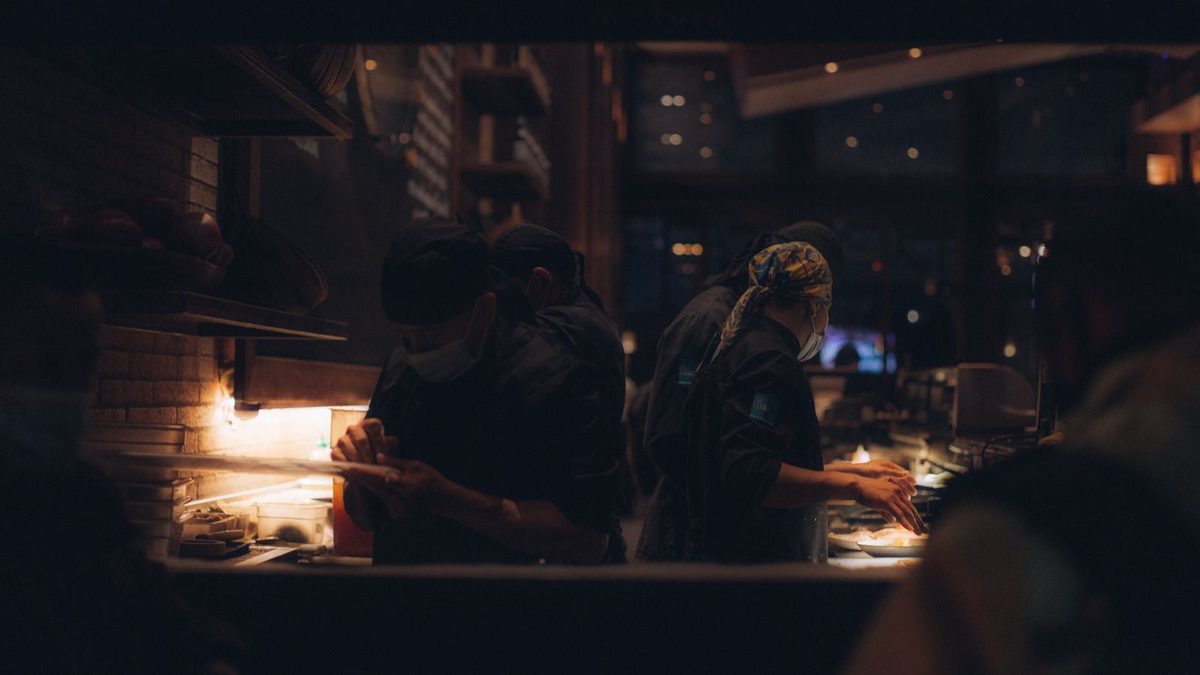 Restaurant and Hospitality Employee Benefits: Why PEOs Are the Industry's Best-Kept Secret