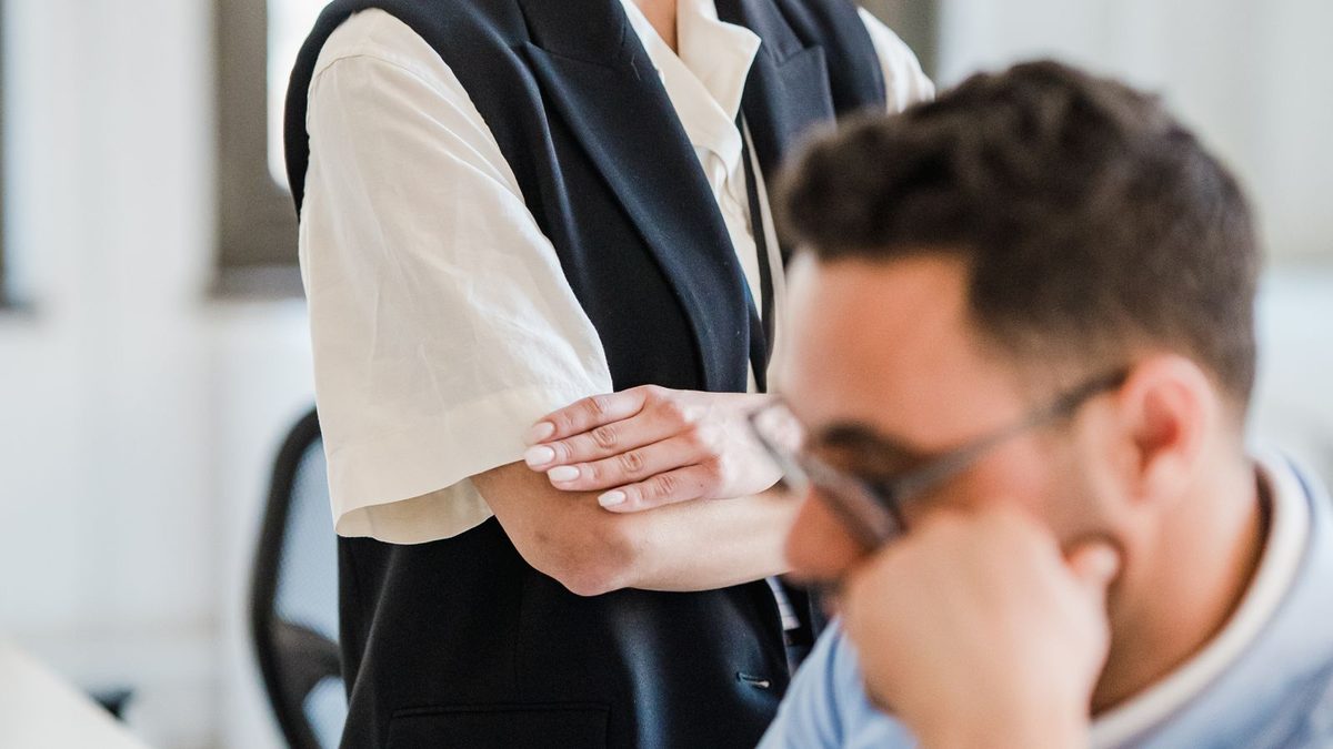 FMLA Compliance for Mid-Market Employers: What the 50-Employee Threshold Means for Your Benefits