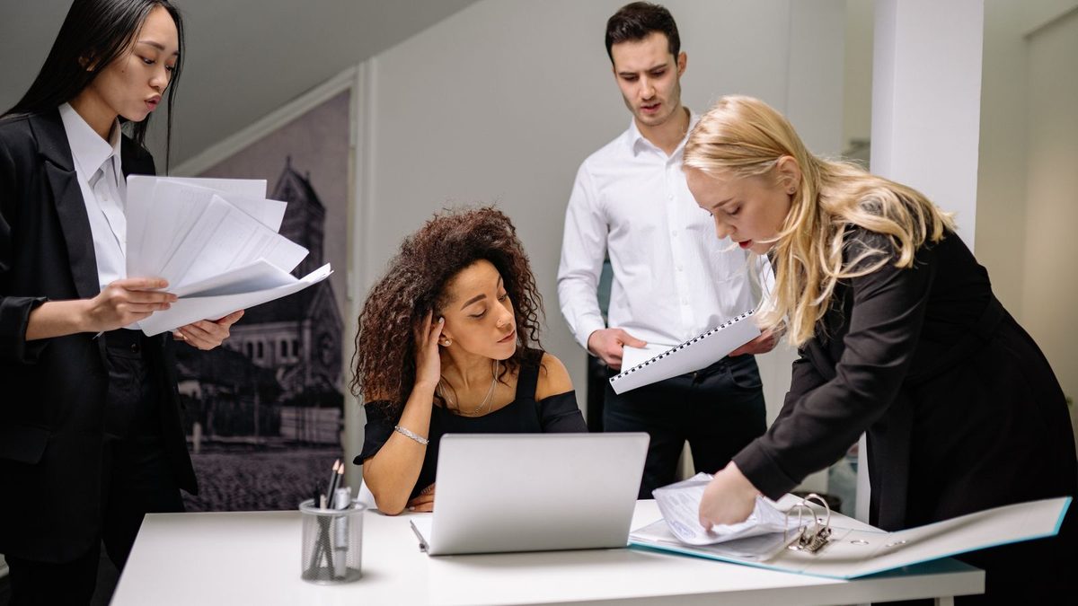 PEO Health Plan Enrollment Minimums: What Employers Need to Know Before Signing